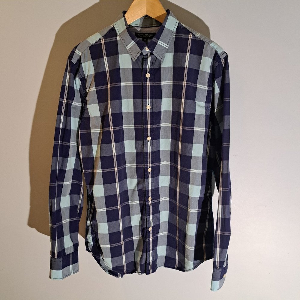 Banana Republic Soft Wash Slim Fit Men's Medium Button Down Long Sleeve Shirt